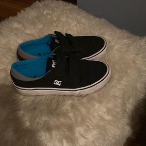 DC Navy Blue/Gray White Soles Skateboard Sneaker size 5 Y